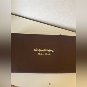 Simply Designz Parisian Blue Serving Pieces
